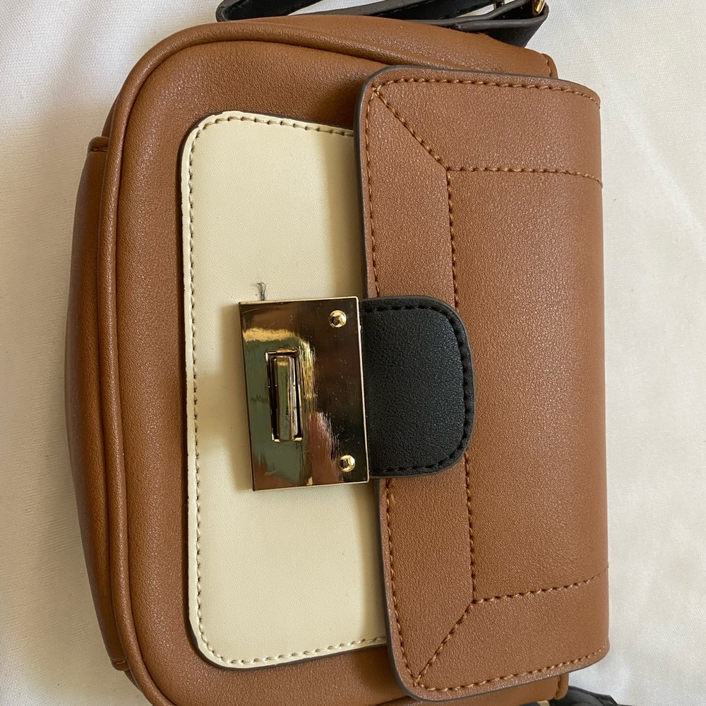 Handbag - Picture 2 of 3